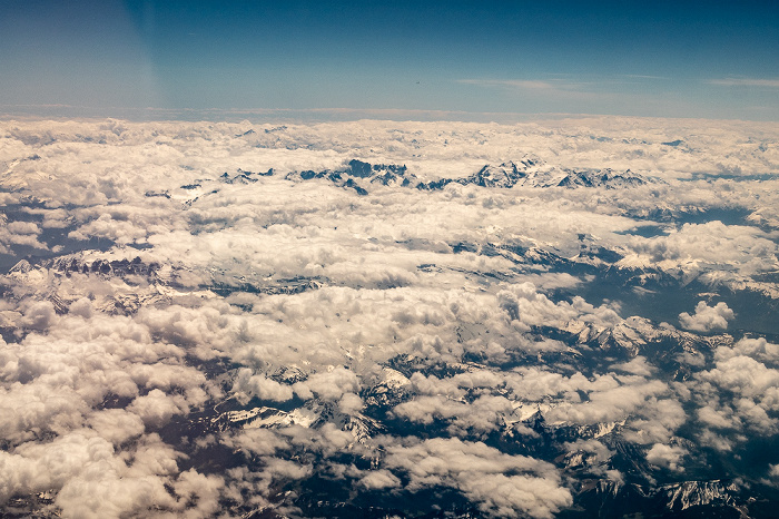 Alpen in Wolken Kanton Waadt