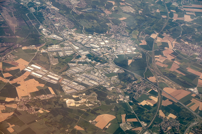 Auvergne-Rhône-Alpes Parc d'activités de Chesnes, Autoroute A43 2019-05-16 Flug DLH1892 München Franz Josef Strauß (MUC/EDDM) - Bilbao (BIO/LEBB) Ligne de Combs-la-Ville à Saint-Louis (LGV) Luftbild aerial photo