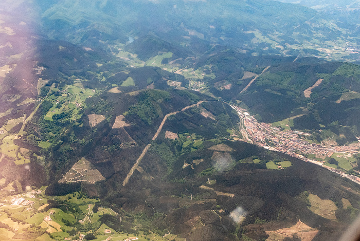 Baskenland Legazpi 2019-05-16 Flug DLH1892 München Franz Josef Strauß (MUC/EDDM) - Bilbao (BIO/LEBB) Luftbild aerial photo