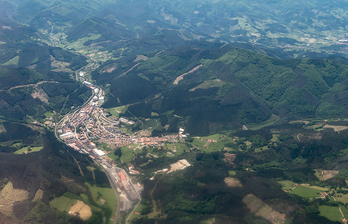 Baskenland Legazpi 2019-05-16 Flug DLH1892 München Franz Josef Strauß (MUC/EDDM) - Bilbao (BIO/LEBB) Luftbild aerial photo