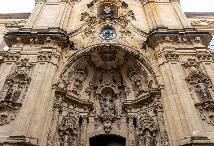Parte Vieja-Alde Zaharra: 31 de Agosto Kalea - Basílica de Santa María del Coro Donostia-San Sebastián