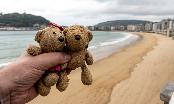 Donostia-San Sebastián Bahía de La Concha mit Playa de La Concha: Teddy und Teddine