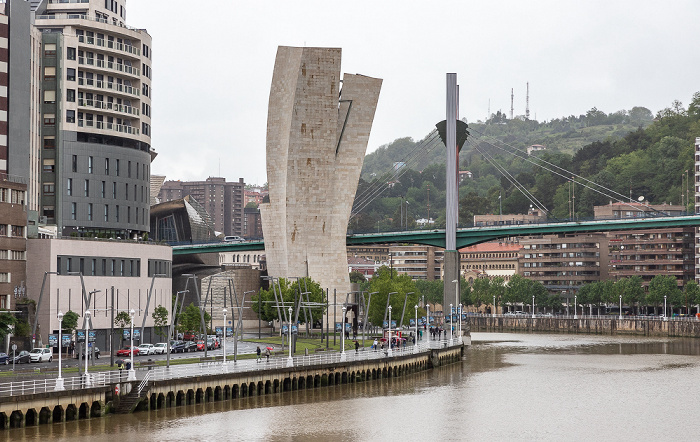 Ría de Bilbao, Torre de La Salve, Puente de La Salve