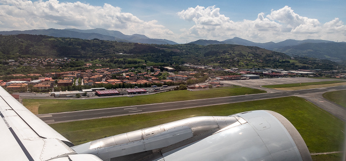 Aeropuerto de Bilbao 2019-05-20 Flug DLH1893 Bilbao (BIO/LEBB) - München Franz Josef Strauß (MUC/EDDM) Luftbild aerial photo