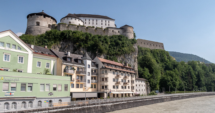 Blick von der Innbrücke Münchner Straße: Inn, Altstadt, Festung Kufstein Kufstein