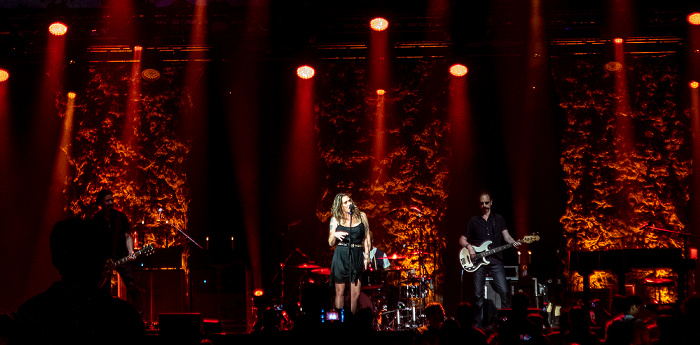 Musik-Arena (Tollwood): Beth Hart (+ Kenny Wayne Shepherd) München