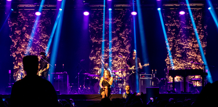 Musik-Arena (Tollwood): Beth Hart (+ Kenny Wayne Shepherd) München