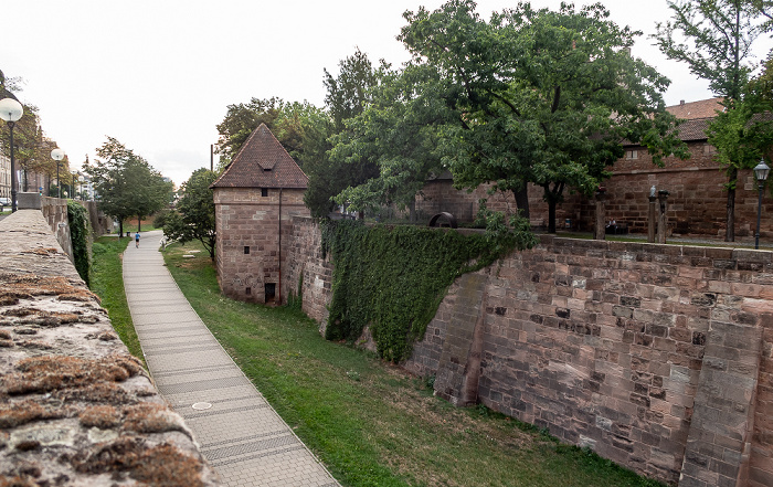 Nürnberg Frauentorgraben, Frauentormauer