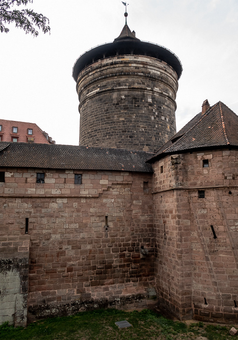 Nürnberg Frauentormauer, Frauentorturm