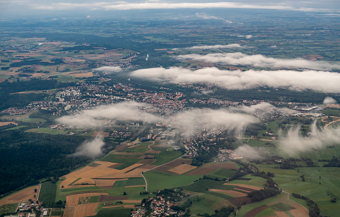 Bayern - Landkreis Freising: Freising 2019-08-10 Flug DLH2510 München Franz Josef Strauß (MUC/EDDM) - Birmingham (BHX/EGBB) Luftbild aerial photo