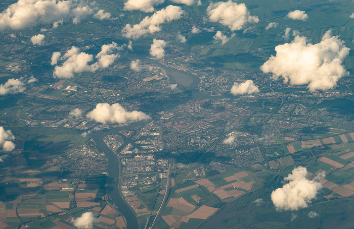 Provinz Zuid-Holland Dordrecht, Dordtsche Kil (Rhein) 2019-08-10 Flug DLH2510 München Franz Josef Strauß (MUC/EDDM) - Birmingham (BHX/EGBB) Beneden-Merwede Noord Oude Maasje Luftbild aerial photo