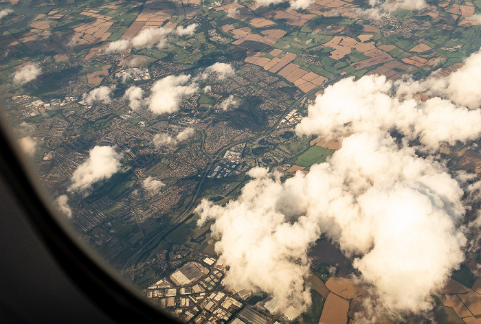 Northamptonshire Northampton 2019-08-10 Flug DLH2510 München Franz Josef Strauß (MUC/EDDM) - Birmingham (BHX/EGBB) Brackmills Industrial Estate Luftbild aerial photo