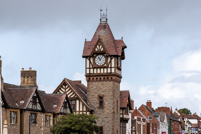 Ledbury High Street / The Homend: Clock Tower