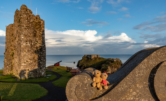 Tenby Castle Hill: Teddy und Teddine Tenby Castle