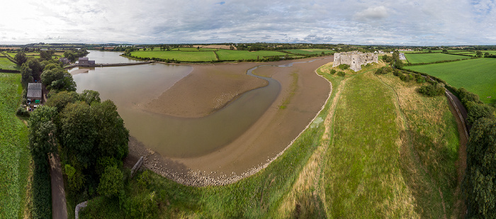 Carew Tidal Mill, Carew River, Carew Castle Luftbild aerial photo