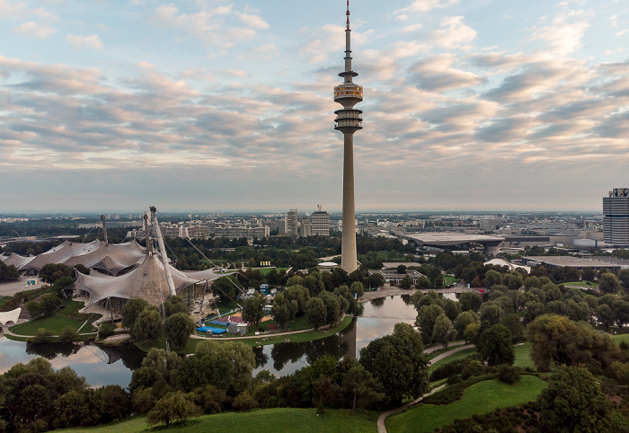Olympiapark: Olympiasee, Olympiahalle, Olympisches Dorf und Olympiaturm München