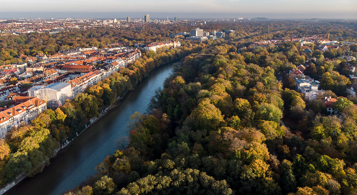 München Lehel mit Widenmayerstraße, Isar, Bogenhausen mit Maximiliansanlagen Englischer Garten Highlight Towers HypoVereinsbank-Campus Schwabing Luftbild aerial photo