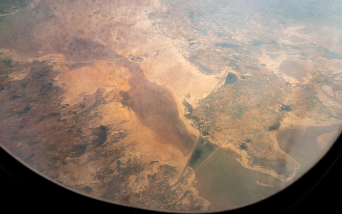 Indien 2019-11-24 Flug UAE388 Dubai (DXB/OMDB) - Intler Flughafen Rangun (RGN/VYYY) Luftbild aerial photo