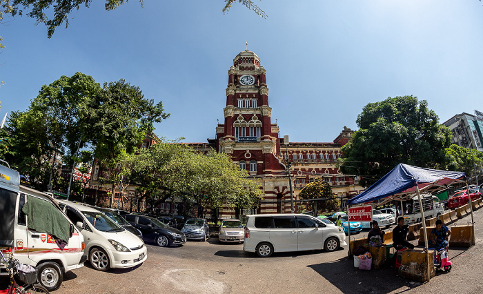 Maha Bandula Garden Street (ehem. Barr Street): High Court of Yangon Region Yangon