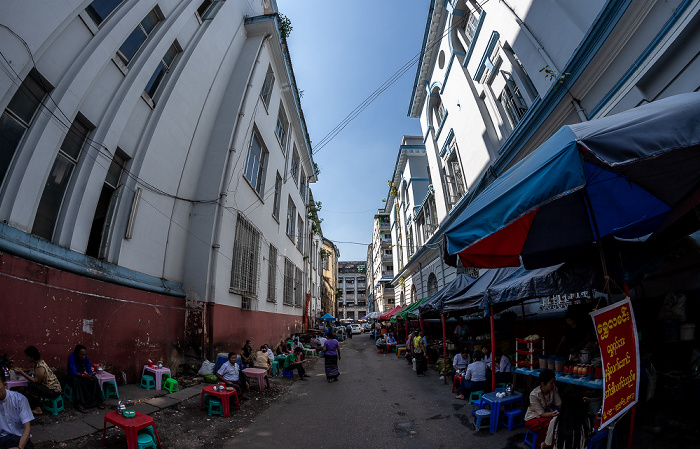 Yangon 36th Street / Maha Bandula Garden Street (ehem. Barr Street)