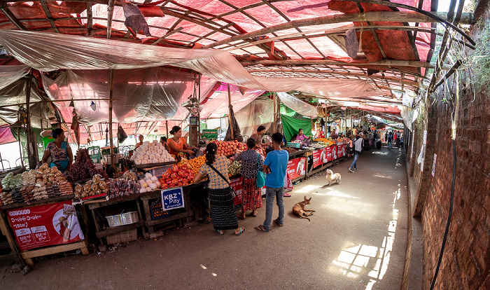 Yangon Ferry Terminal Market