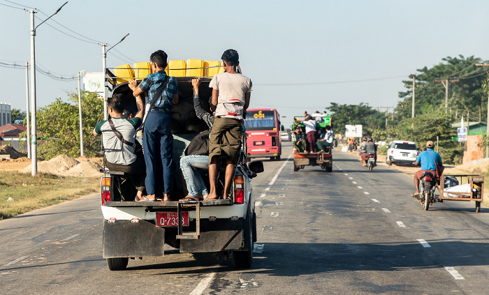 Bago-Region Fahrt Bago - Kin Pun Sakhan: Yangon-Mandalay Highway