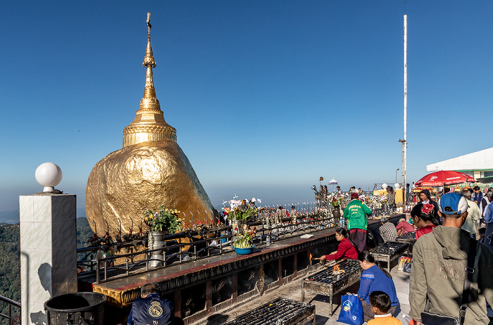 Mar Lar Hpu Kyaiktiyo-Pagode: Goldener Felsen