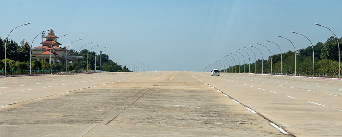 Yaza Htarni Road Naypyidaw