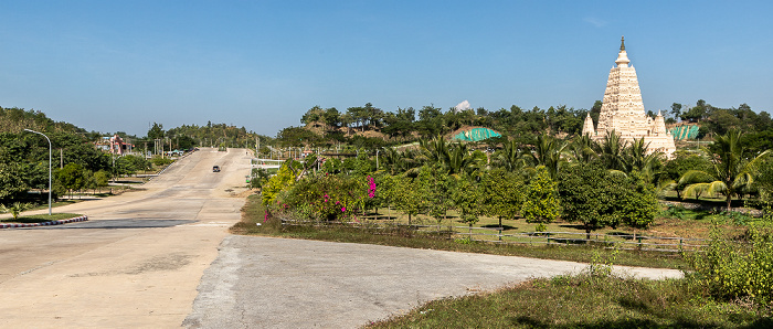 Naypyidaw Tatkon Expressway Thatta Thattaha Maha Bawdi Pagode