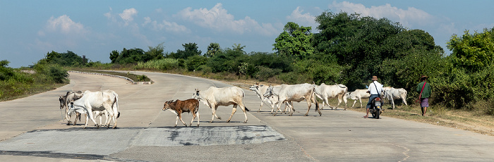 Fahrt Naypyidaw - Kalaw: Tatkon Expressway Unionsterritorium Naypyidaw