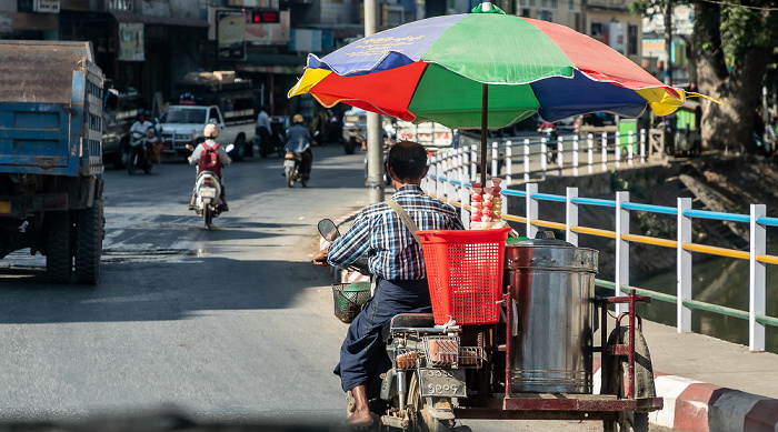 Fahrt Nyaung Shwe - Mandalay: Yangon-Mandalay Highway Mandalay-Region