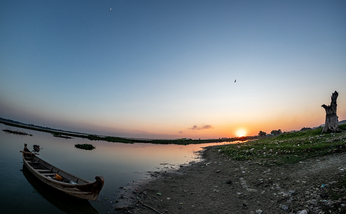 Taungthaman Lake Amarapura