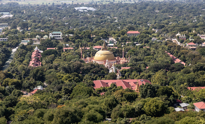 Blick von Sagaing Hill: Sitagu International Buddhist Academy