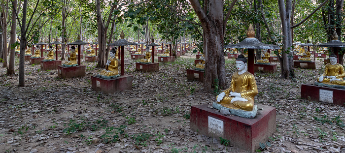 Monywa Po Khaung Hill: Beschirmte Buddhas