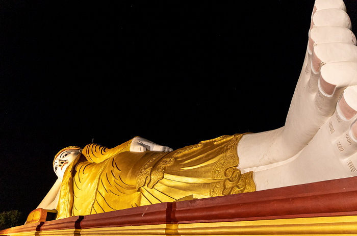 Po Khaung Hill: Liegender Buddha Monywa