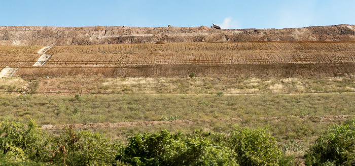 Fahrt Phowintaung - Bagan: Letpadaung Mountain: Letpadaung Kupfermioe Sagaing-Region