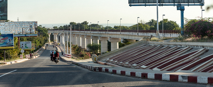 Magwe-Region Fahrt Phowintaung - Bagan: Pakokku Bridge