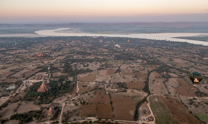 Bagan Luftbild aerial photo