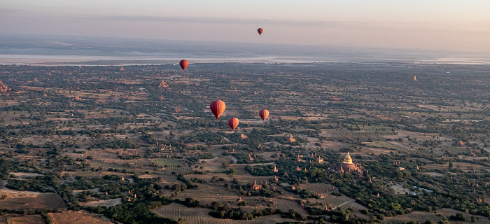 Bagan Luftbild aerial photo