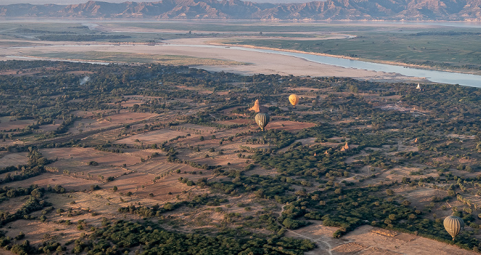 Bagan Luftbild aerial photo