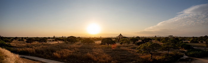 Blick vom Aussichtshügel Bagan