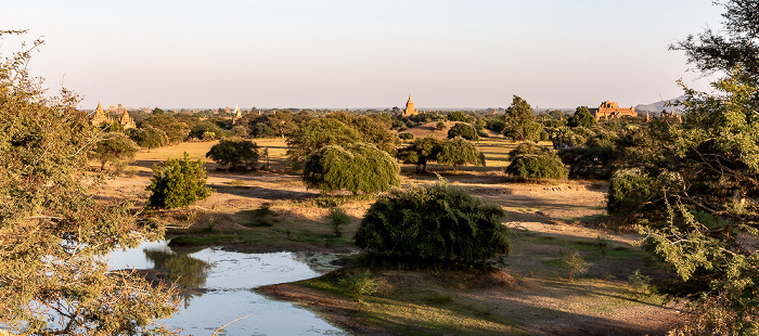 Blick vom Aussichtshügel Bagan