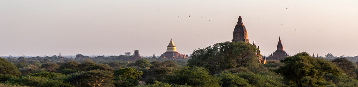 Blick vom Aussichtshügel Bagan