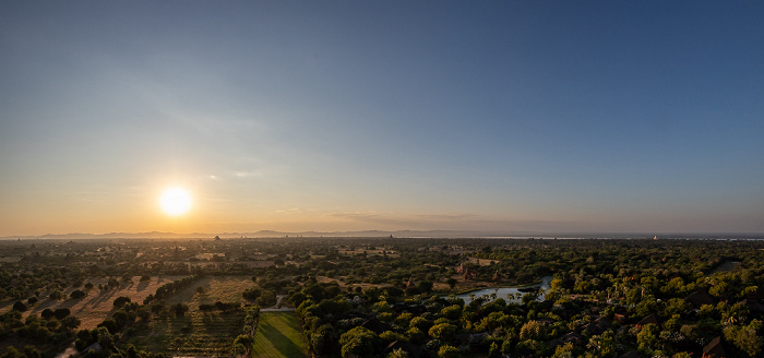 Blick vom Nann Myint Viewing Tower Bagan