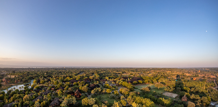 Blick vom Nann Myint Viewing Tower Bagan