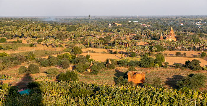 Blick vom Nann Myint Viewing Tower Bagan