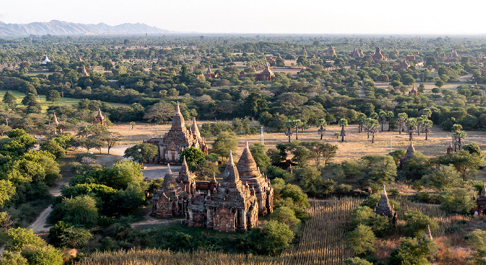 Blick vom Nann Myint Viewing Tower Bagan