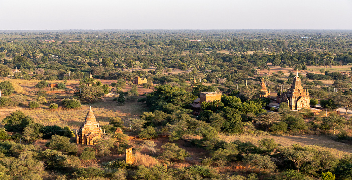 Blick vom Nann Myint Viewing Tower Bagan