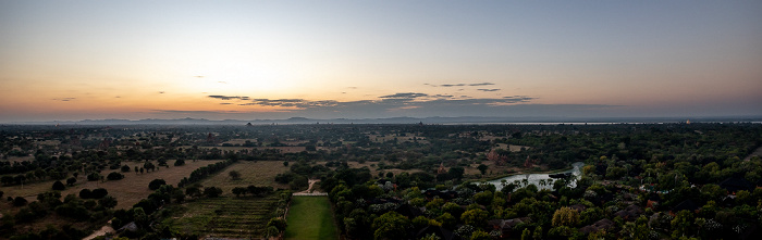 Blick vom Nann Myint Viewing Tower Bagan