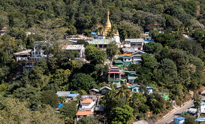 Popa Taung Kalat Blick von der Tuyin Taung Pagoda: Popa